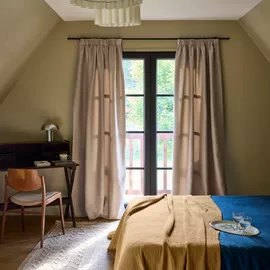 Image without description