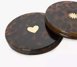 Image without description