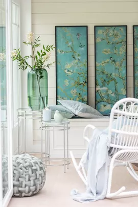 Image without description