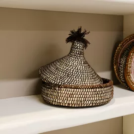 Image without description